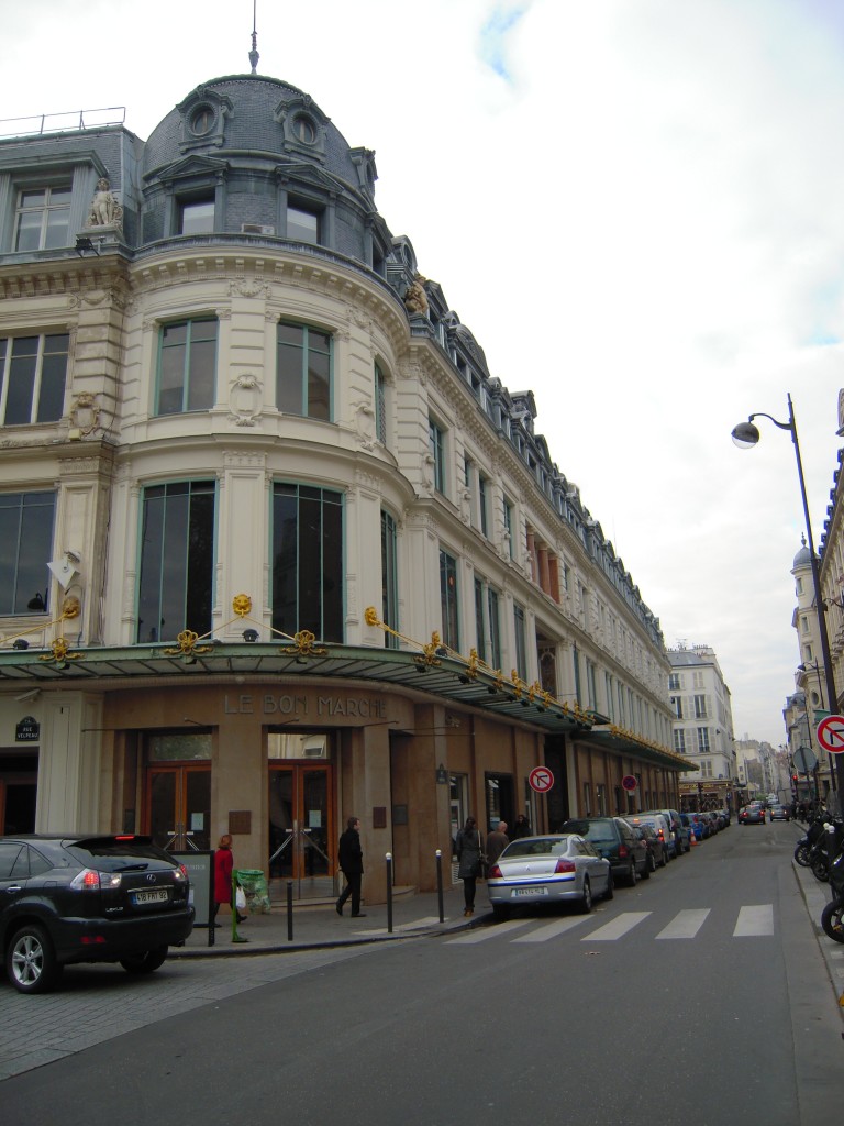 Shopping in Paris, Louis Vuitton Cultural Center | Le Michaux